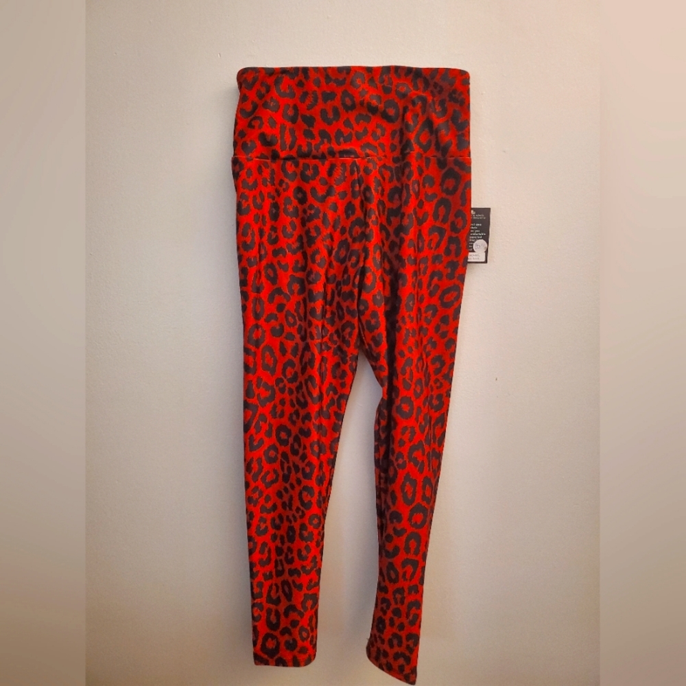 High rise midi Onzie red leopard print leggings